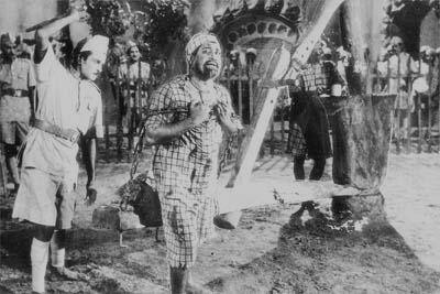 Sivaji Ganesan as Veerapandiya Kattabomman